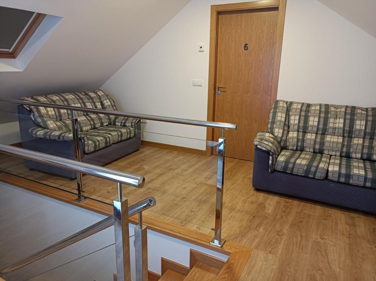 Albergue Hostel Nuestra Senora Del Camino كومبارو المظهر الخارجي الصورة