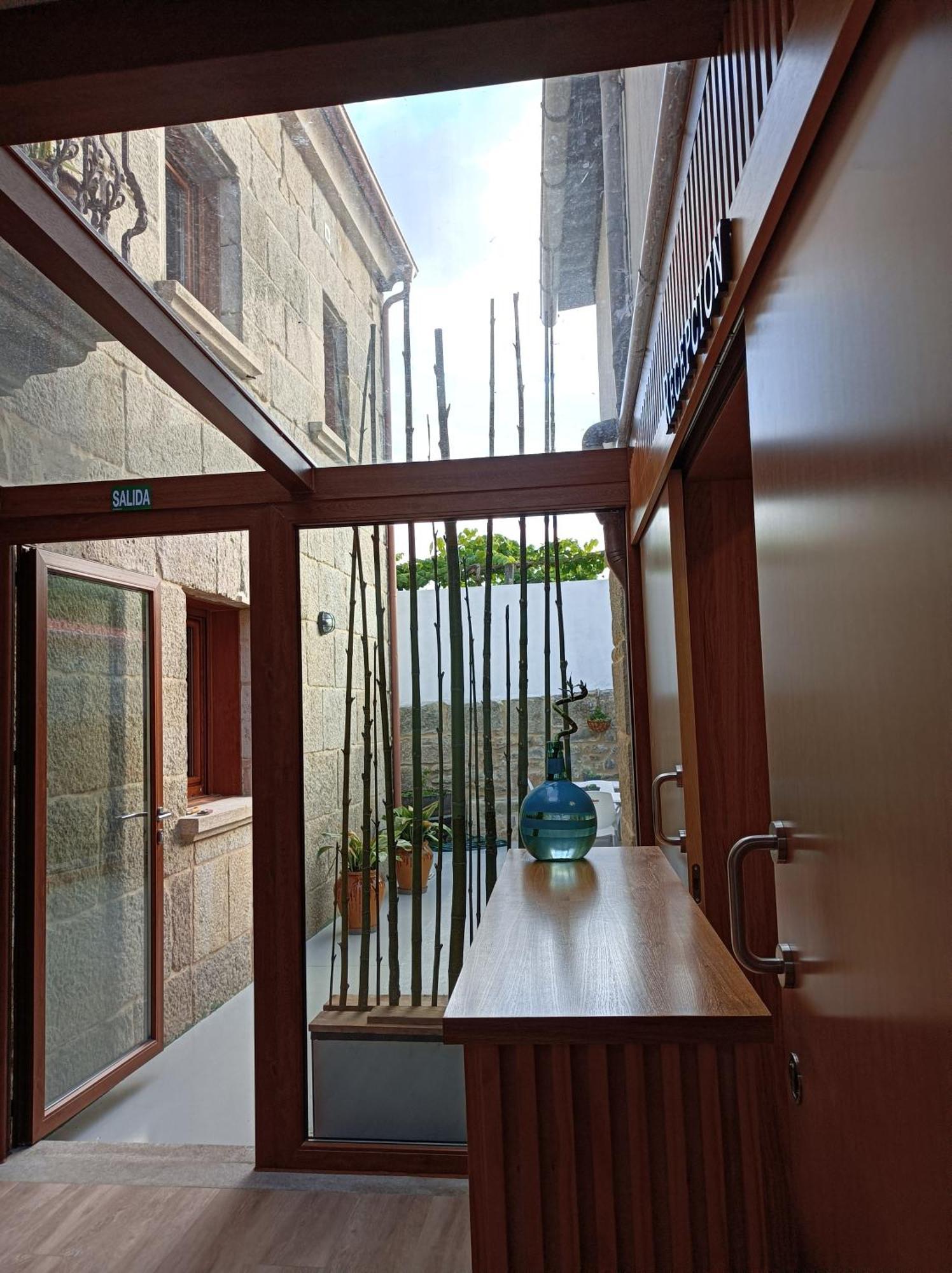 Albergue Hostel Nuestra Senora Del Camino كومبارو المظهر الخارجي الصورة